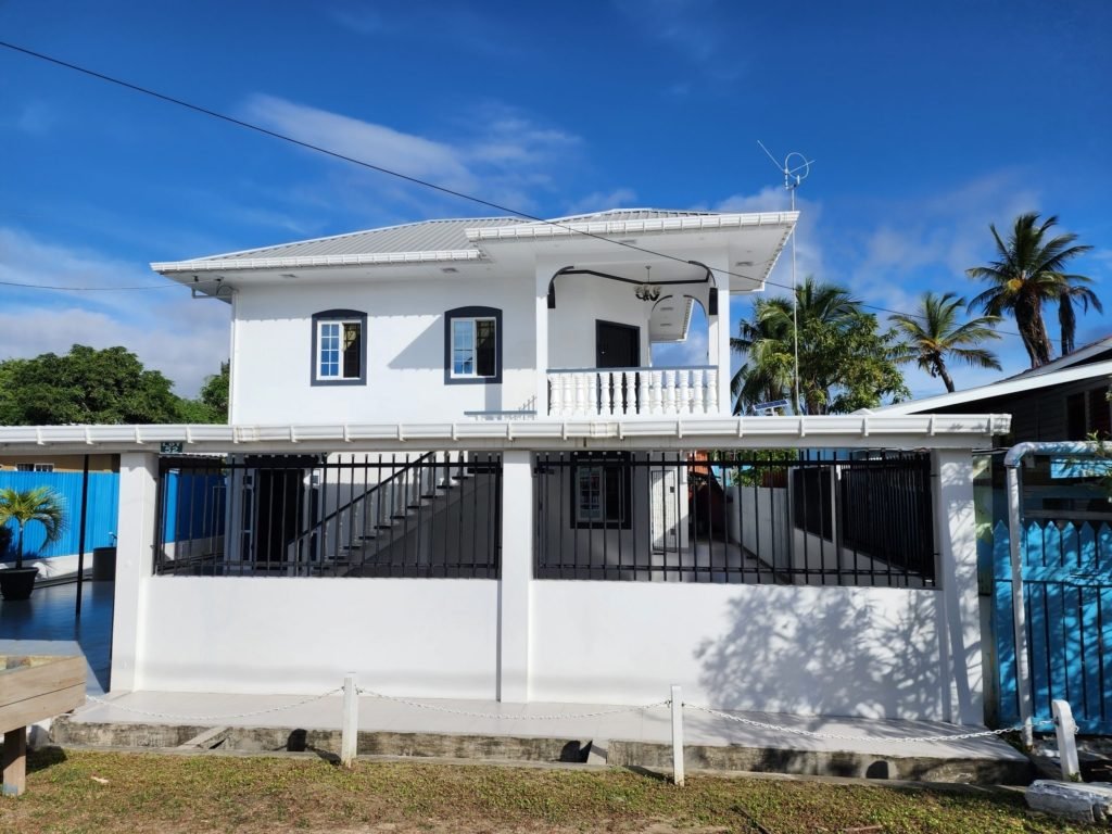 Lusignan — Two Story